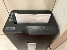 もっと早く導入できれば…増える宅配便や郵便物、書類の悩みを解消するのは“コスパ最強”アイリスオーヤマのシュレッダー一択だった