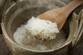 「炊飯器には戻れない…！」香りと甘みが段違い、土鍋ご飯の魅力とおすすめモデル8選
