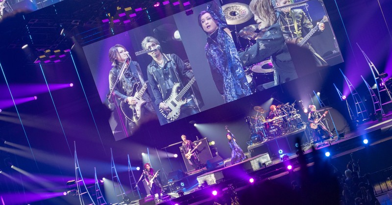 PIERROT ライブ写真 PIERROTが2月8日、9日、東京有明アリーナにて10年ぶりのワンマン