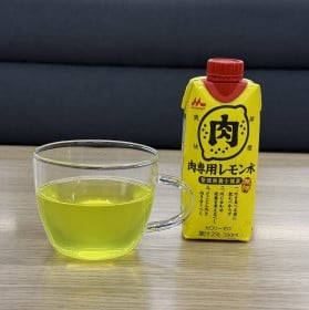 「なんだこの謎ドリンク…」SNSをざわつかせた『肉専用レモン水』、なぜ生まれた？　肉料理のお供に需要