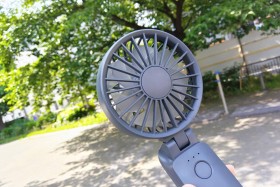 �u�ǂ�������!?�v�ƉƑ��Ŏ�荇���B�^����ł������C�オ��ł�����郊�Y���̃n���f�B�t�@�������A�����r���[