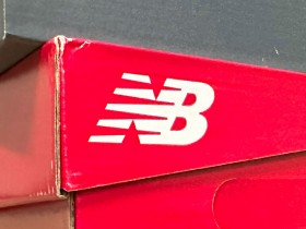 �u���̃j���[�o�����X�A�}�W�ň����ˁH�v�u�߂�����C�C�F�I�v�@�������Ȑl�C�X�j�[�J�[��Amazon�Z�[���Œl�������I