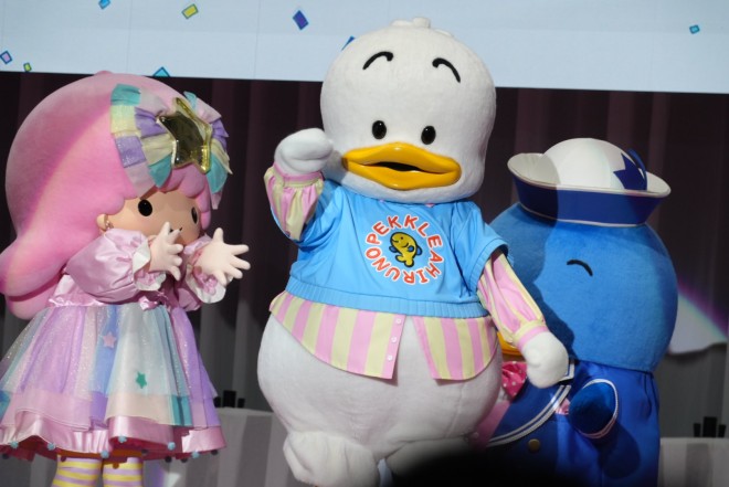 【ほぼ新品・超絶レア】ポムポムプリン　Loppi 限定　キャラクター大賞　記念 ほぼ新品・超絶レア】ポムポムプリン Loppi 限定 キャラクター