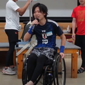 器械体操の練習中に頚髄損傷した男性、四肢麻痺となってから20年…“鉄棒の大車輪”再挑戦の夢「自分の回復の歩みを通して、未来は変えていける」