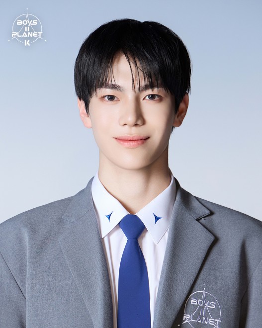 ボイプラ2 BOYS Ⅱ PLANET アーカイブ展 コレクトブック ウンジン 𝗞𝗣𝗢𝗣 𝗜𝗡𝗙𝗢 ˗ˏˋ📢 on X: 