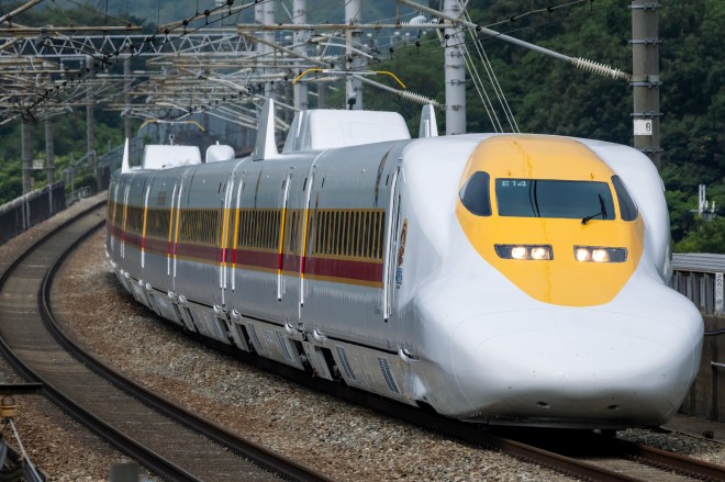 �u�����L�[�ED�E���t�B���v�i�摜�񋟁FJR�����{�j