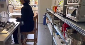 �����𑹏��ŕ������A���ׂẲƎ�����߂������c�Ăї�����������X�Ɂu�����������Ƃ��ł���K����������v 