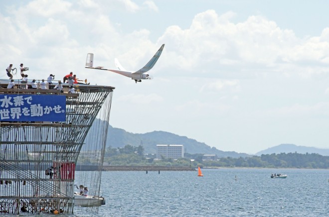 ꌧFs̔iΔȂɑꂽvbgtH[ї@