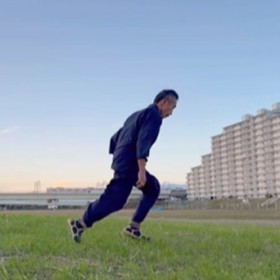 �����G����g�]�ˎ���̑�����h���Č��c�O���݂ő���A�j���L�����ɂ��ʂ�����s�p�Ƃ́H