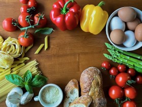 �u�Ƒ��ŐH�ׂ�Ȃ炱��ł��������v�s�����ł����͖��_�c�g�󂠂�h�̐H�i���Z�[�����ő�50���I�t�̑����