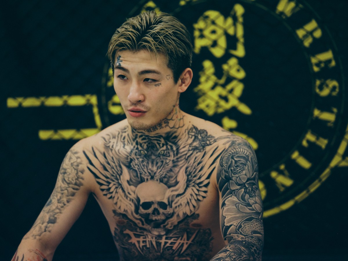 ���{�@�@�y�B�e�^�r�{�j�F�z �iC�jORICON NewS inc.