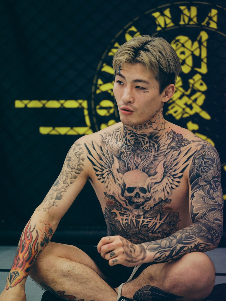 ���{�@�y�B�e�^�r�{�j�F�z �iC�jORICON NewS inc.