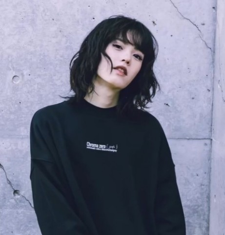 いきなりモデルになれる？ 適応障害、引きこもりで自暴自棄に…容姿に自信のなかった少年が「ノンバイナリーモデル」に転身したきっかけ