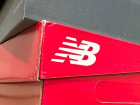 �u���ƃq�U�ɂ߂�����D�����v�u�n�ʂ��瑫�������Ă�悤�ȐS�n�悳�v�@���K������j���[�o�����X�wFRESH FOAM�x��������I