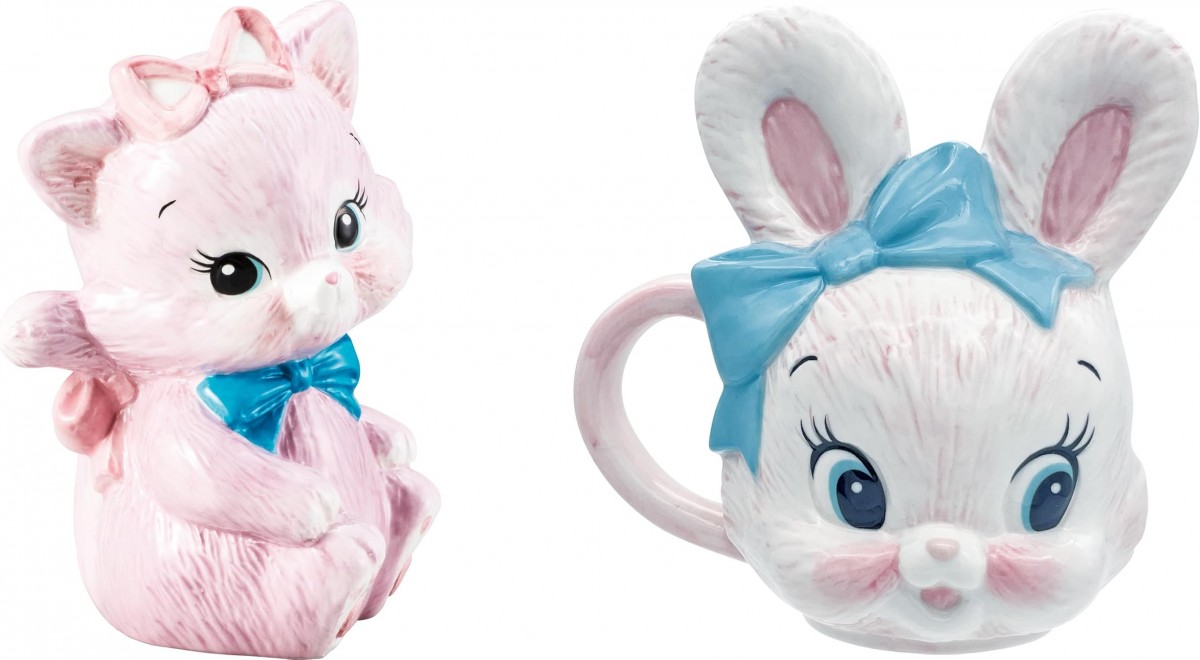 夢かわ・レトロ・乙女チック」「可愛すぎて震える」平成レトロ“SWIMMER