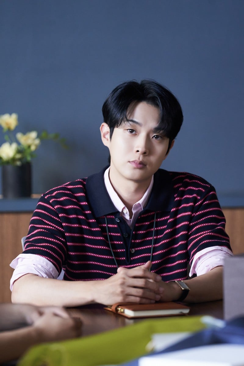 �w���ƌ������Ă���܂����H�x�f�B�Y�j�[�v���X �X�^�[�Ɛ�z�M���iC) 2025 Disney and its related entities