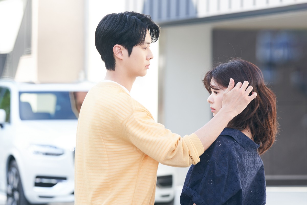 �w���ƌ������Ă���܂����H�x�f�B�Y�j�[�v���X �X�^�[�Ɛ�z�M���iC) 2025 Disney and its related entities