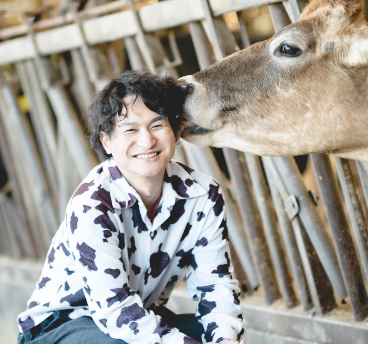 20歳で就農、牧場4代目の男性が果たす“持続性の高い酪農”とは？ 牛乳