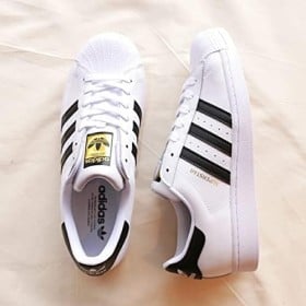 �u����ς�g�����₷���h�őI�ԂȂ�v�u�����ł����������Ȃ�v�A�f�B�_�X�̐l�C�X�j�[�J�[7�I