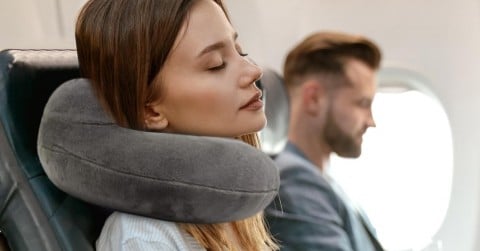 �u�ړ��Ŏ񂪃K�`�K�`�v�u�d���͂��߂���S�͂ł�肽���v��Ƒ̂𐮂��邨�����߃l�b�N�s���[