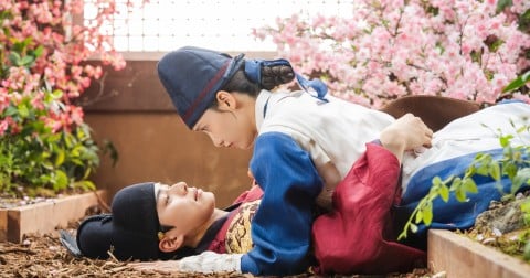 �B�ꂽ������cNetflix�z�M��2025�N����؃h�����ITOP10�I���������L�������}�����Ƃ������߁I�y�n���O�NTIMES Vol.239�z