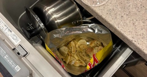 �u�����Č����ł��ˁH�v �[�э��Ȃ���H��@�ɃR�b�\���B�����̂͂܂����́c���