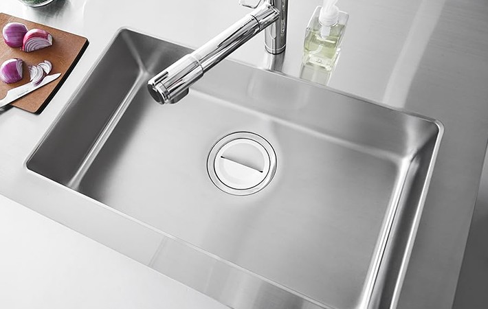 �R����Ɓ@�l�b�g�z���_�[�t���r�����J�o�[