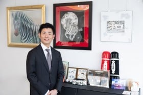 �y�[�u���В��C���^�r���[�z�f�W�^������̍r�g�ɁgMADE IN JAPAN�h�̒�́A�u�����Ȃ��Ȃ�v�ƌ���ꂽ�M�L��[�J�[������