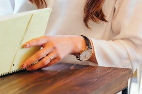 �u����ǂ��̎��v?���Ă悭�������v�u�A�i���O�����Ǎ����\�v���̓X�}�[�g�E�H�b�`�ȁg�A�i���O�����h�r���v