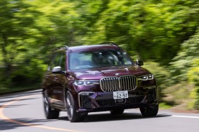 BMW X7 M50i�i4WD/8AT�j�y����L�z