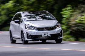 �z���_�E�t�B�b�ge�FHEV���f���[��X�iFF�j�y����L�z