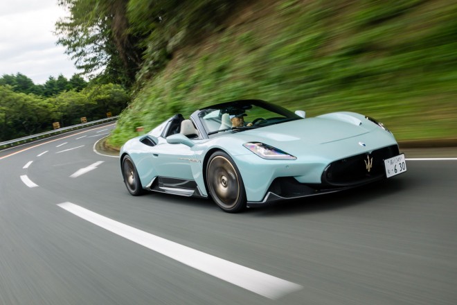 マセラティMC20チェロ プリマセリエ ローンチ エディション（MR/8AT