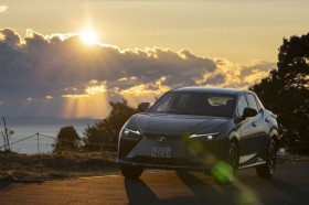 ���N�T�XRZ300e�g�o�[�W����L�h�iFWD�j�y����L�z