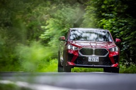 BMW X2 xDrive20i M�X�|�[�c�i4WD/7AT�j�y����L�z