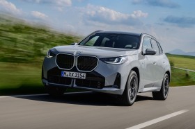 BMW X3 20 xDrive�i4WD/8AT�j�^X3 M50 xDrive�i4WD/8AT�j�y�C�O����L�z