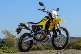 �X�Y�LDR-Z4S�i5MT�j�y���r���[�z