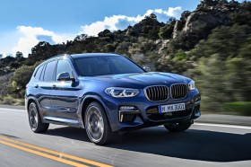 BMW X3 xDrive 30d�i4WD/8AT�j�^X3 M40i�i4WD/8AT�j�y�C�O����L�z