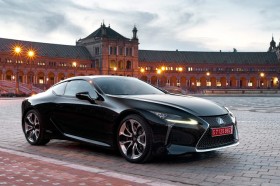 ���N�T�XLC500h�v���g�^�C�v�iFR/CVT�j�^LC500�v���g�^�C�v�iFR/10AT�j�y���r���[�z