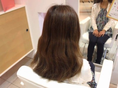 ヘアゴム3つで完成する簡単くるりんぱアレンジ お出掛けや女子会にピッタリなヘアスタイル Oricon News