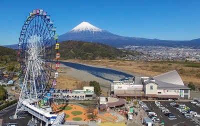 富士山が間近 道の駅 富士川楽座 で絶景 グルメ お土産を Eltha エルザ