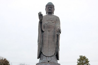 世界一の大仏様！茨城「牛久大仏」胎内拝観で神秘の空間へ | ORICON NEWS