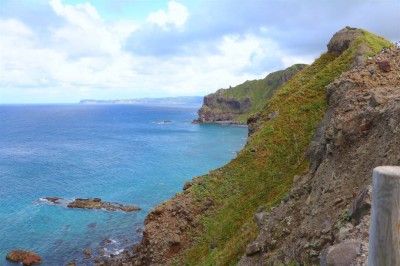 積丹ブルーと壮大な地形美！北海道「神威岬」最果ての絶景 | ORICON NEWS