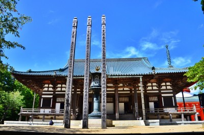 【前売・工期１ヶ月】世界の重要文化財産、鎌倉時代の高野山壇の伽藍・孔雀堂の原型、純手工細作精彫り工芸品　孔雀明王カナダ檜木 24K金箔 世界の重要文化財産、鎌倉時代の高野山壇の伽藍?孔雀堂の原型、