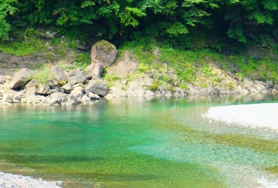 奈良・天河神社で外せない！神宝「五十鈴」・禊殿・六角岩 | ORICON NEWS