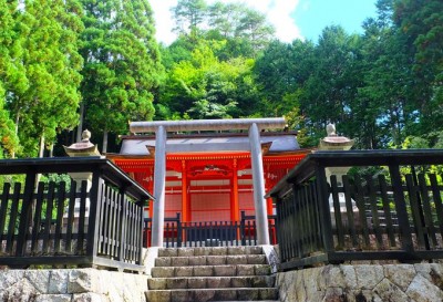 奈良・天河神社で外せない！神宝「五十鈴」・禊殿・六角岩 | ORICON NEWS