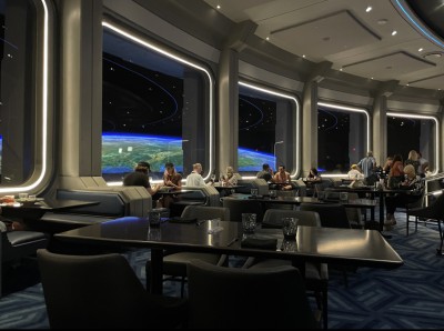 レストランで宇宙体験 エプコット スペース2 ウォルト ディズニー ワールド リゾート Oricon News