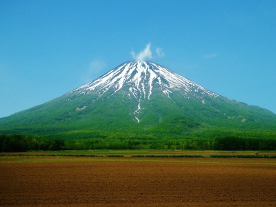 朝日も夕日も雲海もひとりじめ！絶景の北海道「羊蹄山」登山 | ORICON NEWS