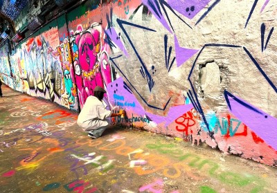 ロンドンのド派手な廃トンネル「リーク ストリート アーチ」で