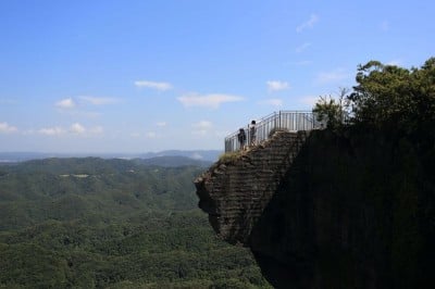 地獄のぞき ラピュタの壁に日本一の大仏 千葉 鋸山で驚愕の未体験三昧 Oricon News