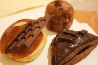 新千歳空港のチョコレート工場はチョコパンが斬新 ロイズチョコレートワールド Oricon News